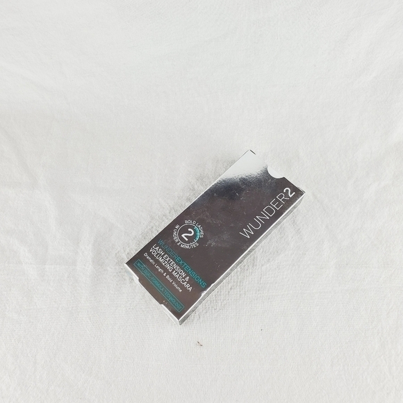 WUNDER Extensions Lash Extension volumizing and Mascara - Picture 4 of 7